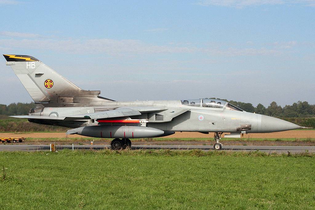 EBFS060928 ZE968 Tornado F3 RAF PD ZE968/HB Tornado F.3 111 Sqn RAF (C) 28/09/06 Boucac